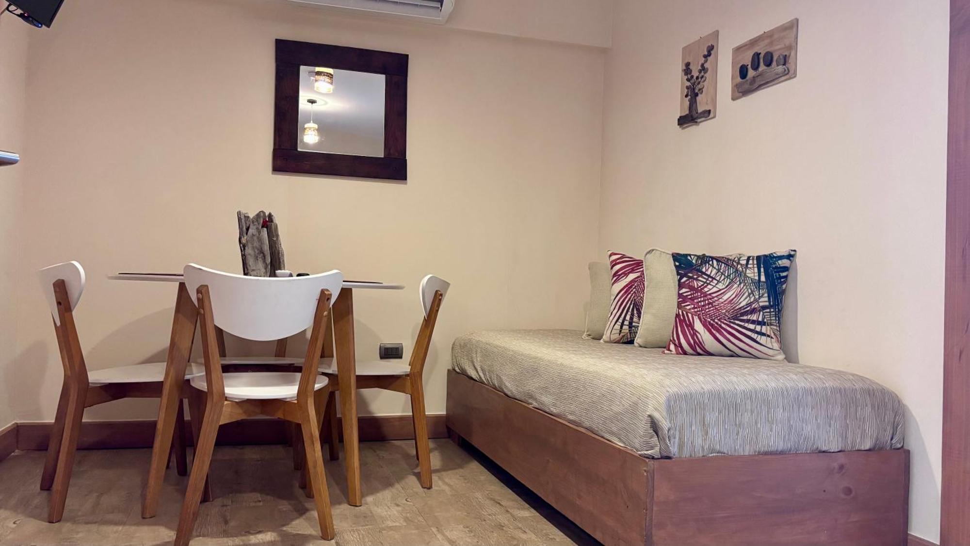 Entre Cumbres Apart Hotel Coyhaique Eksteriør billede